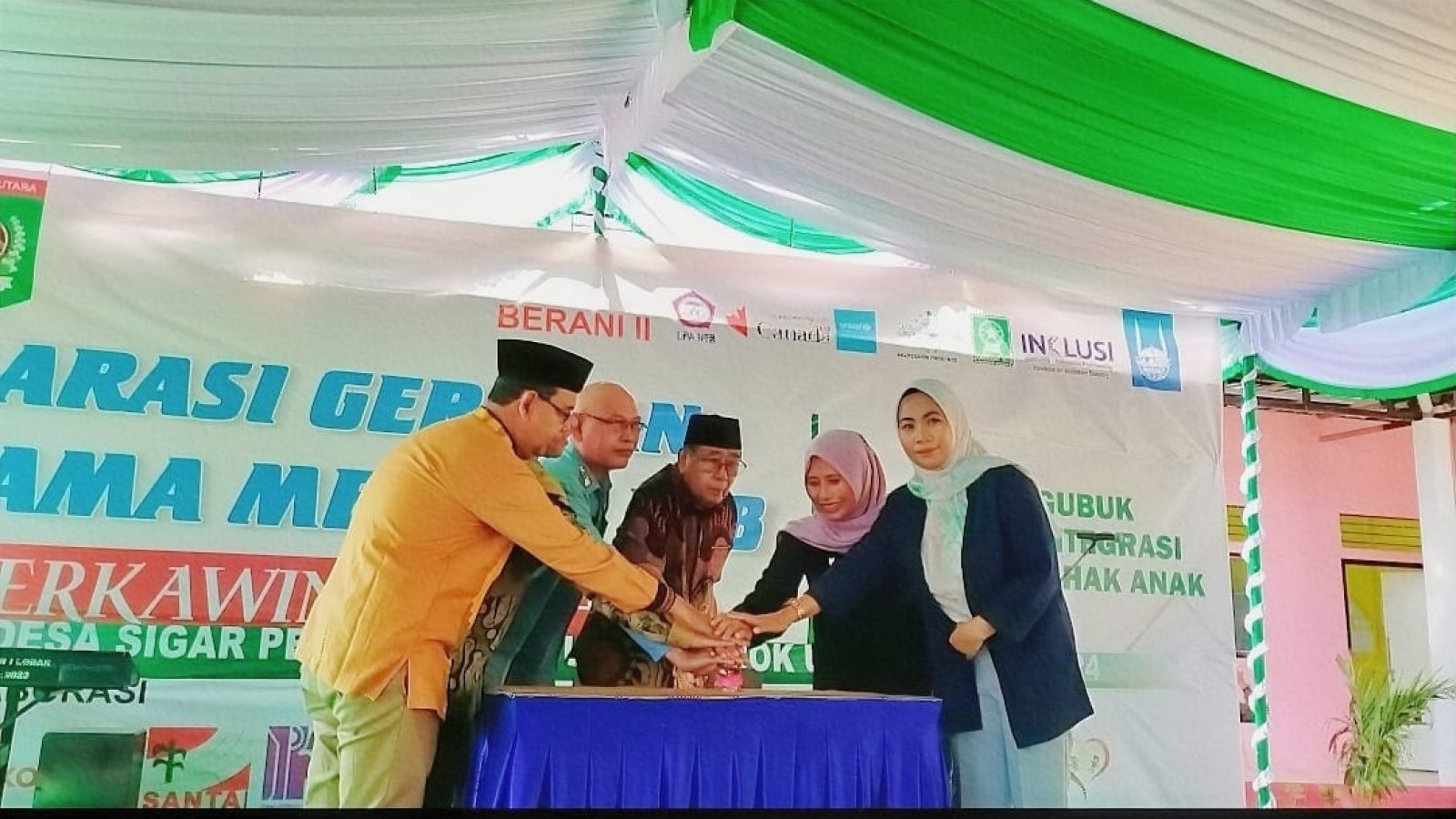 SMS Blast Telkomsel Turut Awali Komitmen Pencegahan Perkawinan Anak