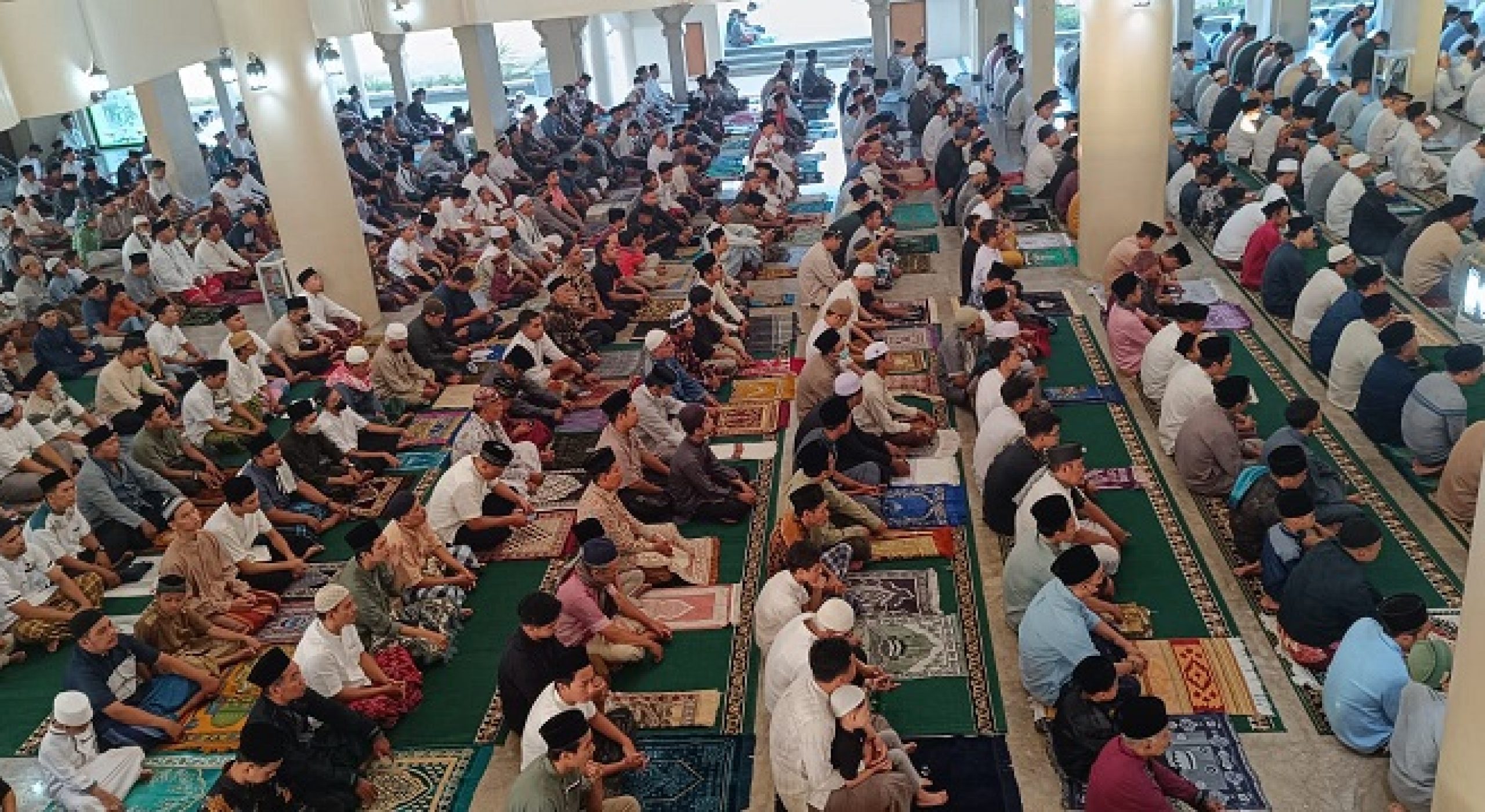 Ribuan Jamaah Shalat Idul Adha di Masjid Al Mujahidin Selong