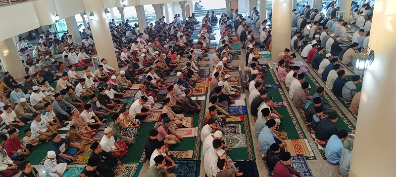 Ribuan Jamaah Shalat Idul Adha di Masjid Al Mujahidin Selong