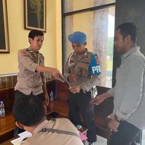 Senjata Api Seluruh Personil Polres Bima Kota Diperiksa, Ada Apa?