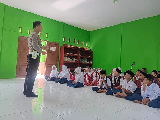 Polisi Sahabat Anak di Lombok Utara