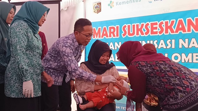 Sebanyak 201.630 Bayi Balita Lombok Timur Divaksin Polio
