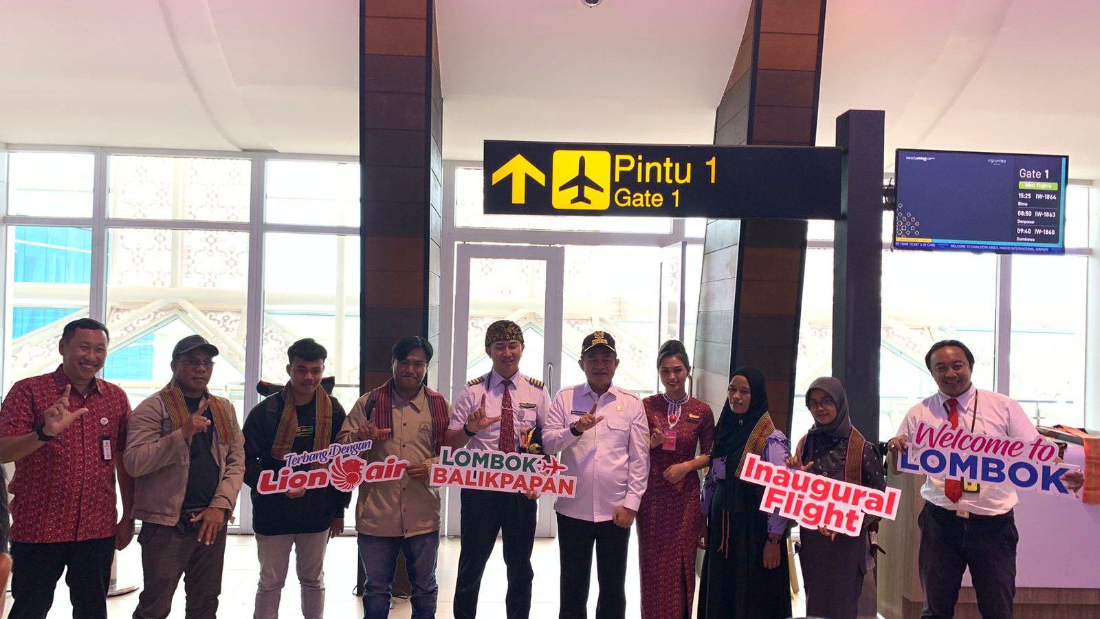 Lion Air Kini Jangkau Lombok-Balikpapan, Pj Gubernur Hassanudin Resmikan Launching Rute Penerbangan Lombok-Balikpapan