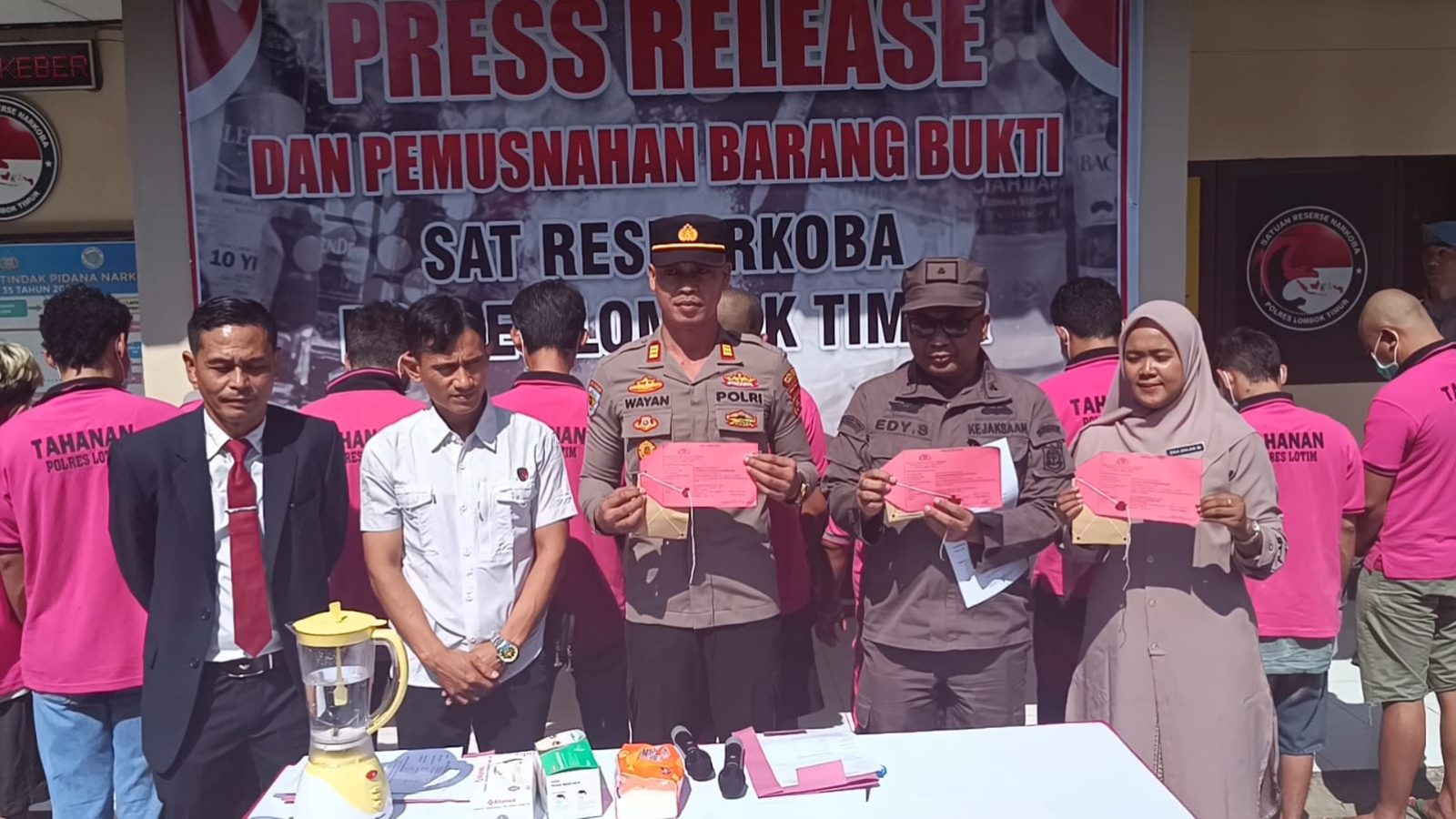 Polisi Tangkap 11 Pelaku Narkoba Dalam Operasi Antik Rinjani 2024
