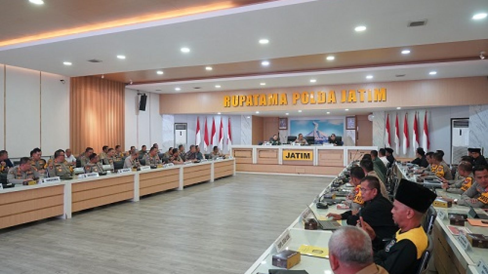 Mayjen TNI Rafael Terjunkan Ribuan Personil, Kawal Peringatan 1 Suro dan Suron Agung