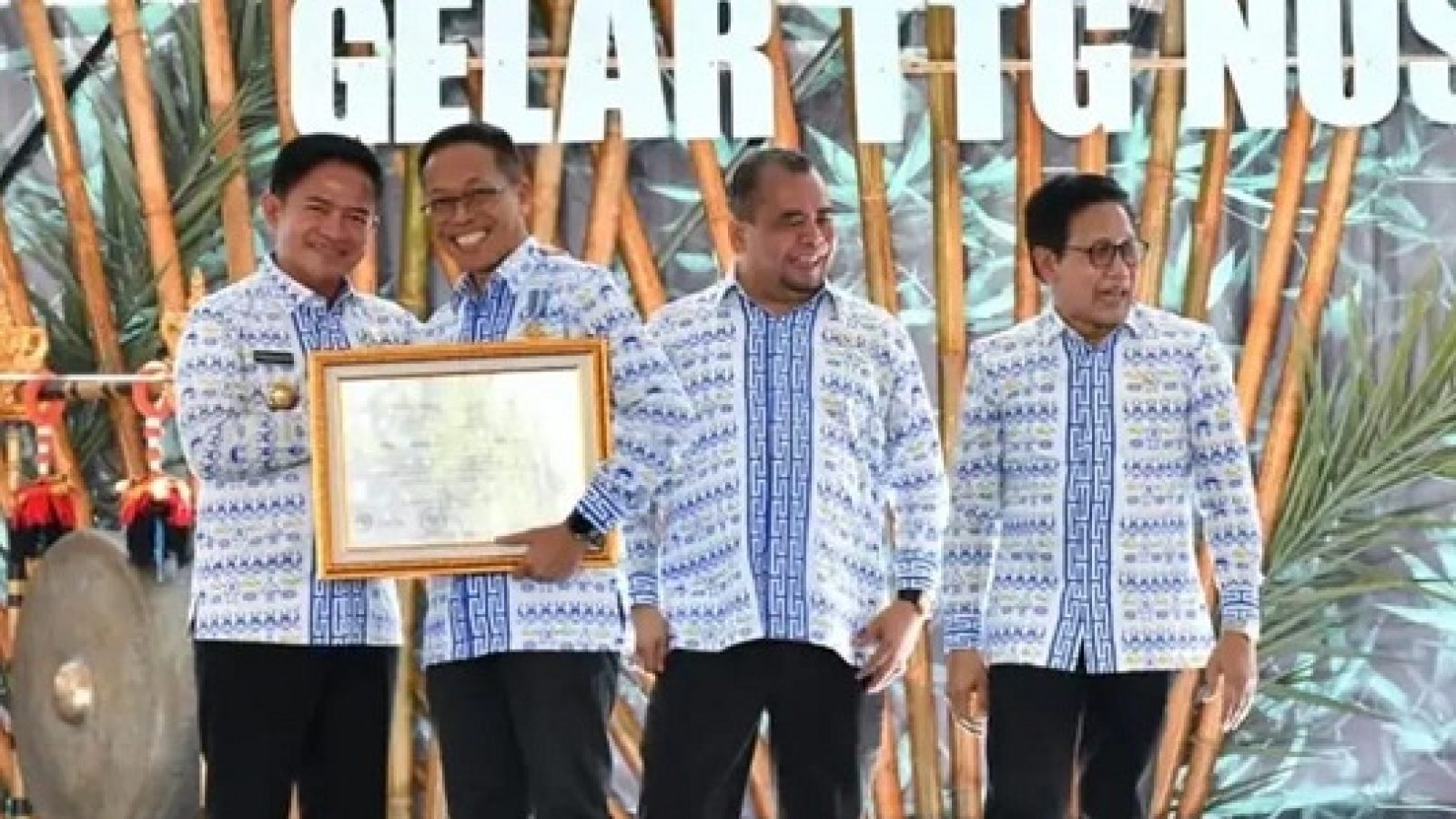 GTTGN ke 25 Dibuka, Pj Bupati Lotim Raih Penghargaan