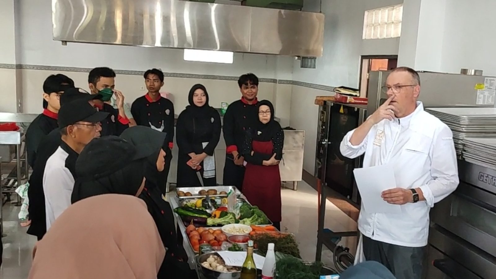 STP Mataram Datangkan Chef dari Belanda Ajarkan Continental Food