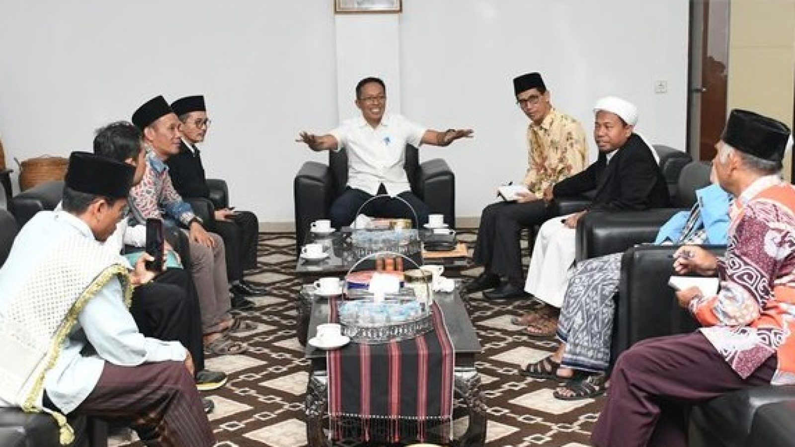 Audiensi Forum Ponpes Lotim, Pj Bupati Harap Kasus Pelecehan Seksual dan Narkoba Tak Terjadi Lagi