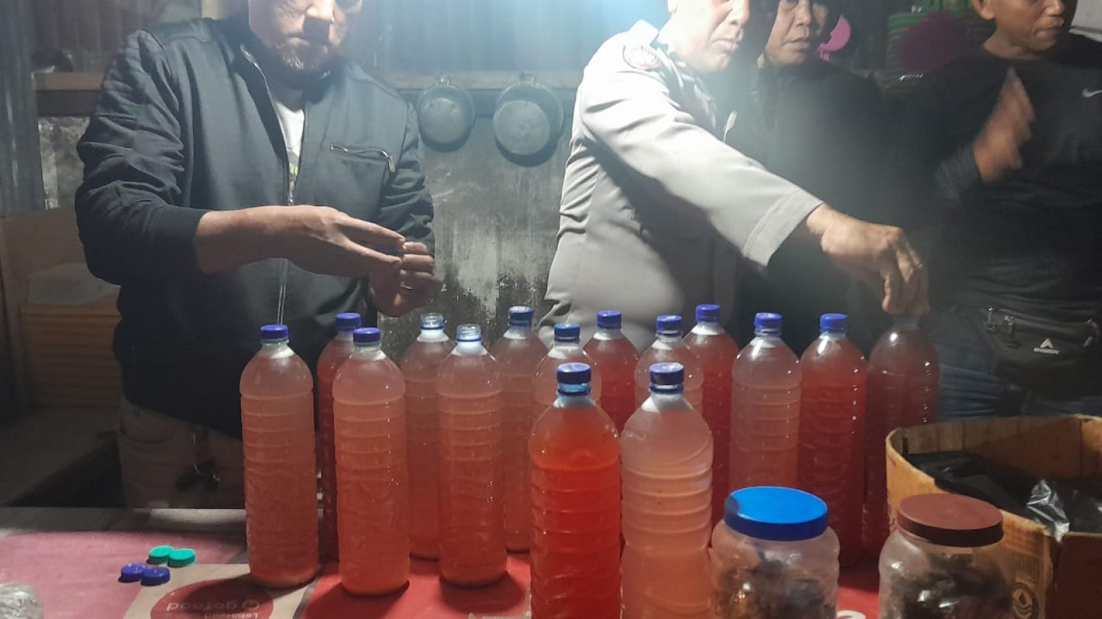 Jelang Pilkada 2024, Polsek Mataram Sita Ratusan Miras