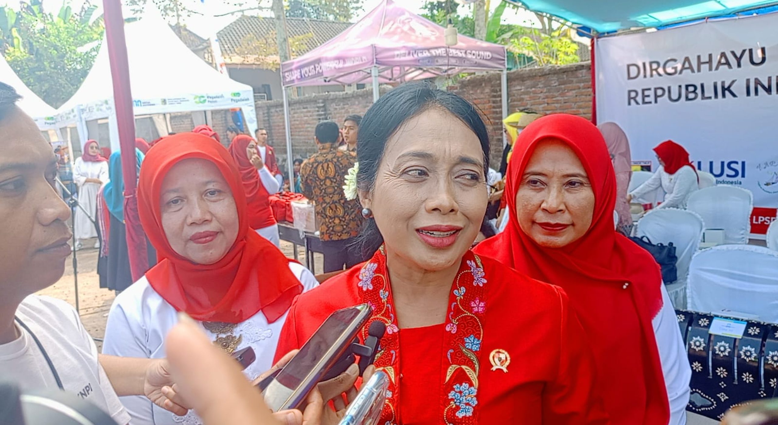 Menteri PPPA RI Sanjung Kesuksesan Program TMMD di Lombok Timur