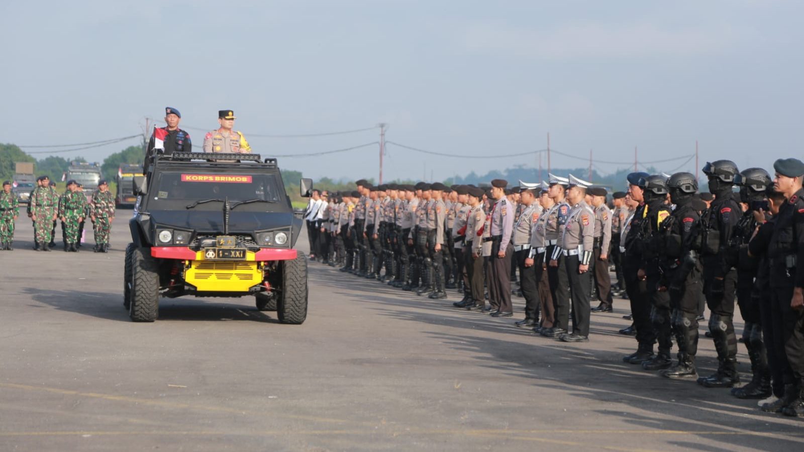 Terjunkan 6.895 Personil, Kapolda NTB Pimpin Apel Gelar Pasukan Ops Mantap Praja Rinjani 2024