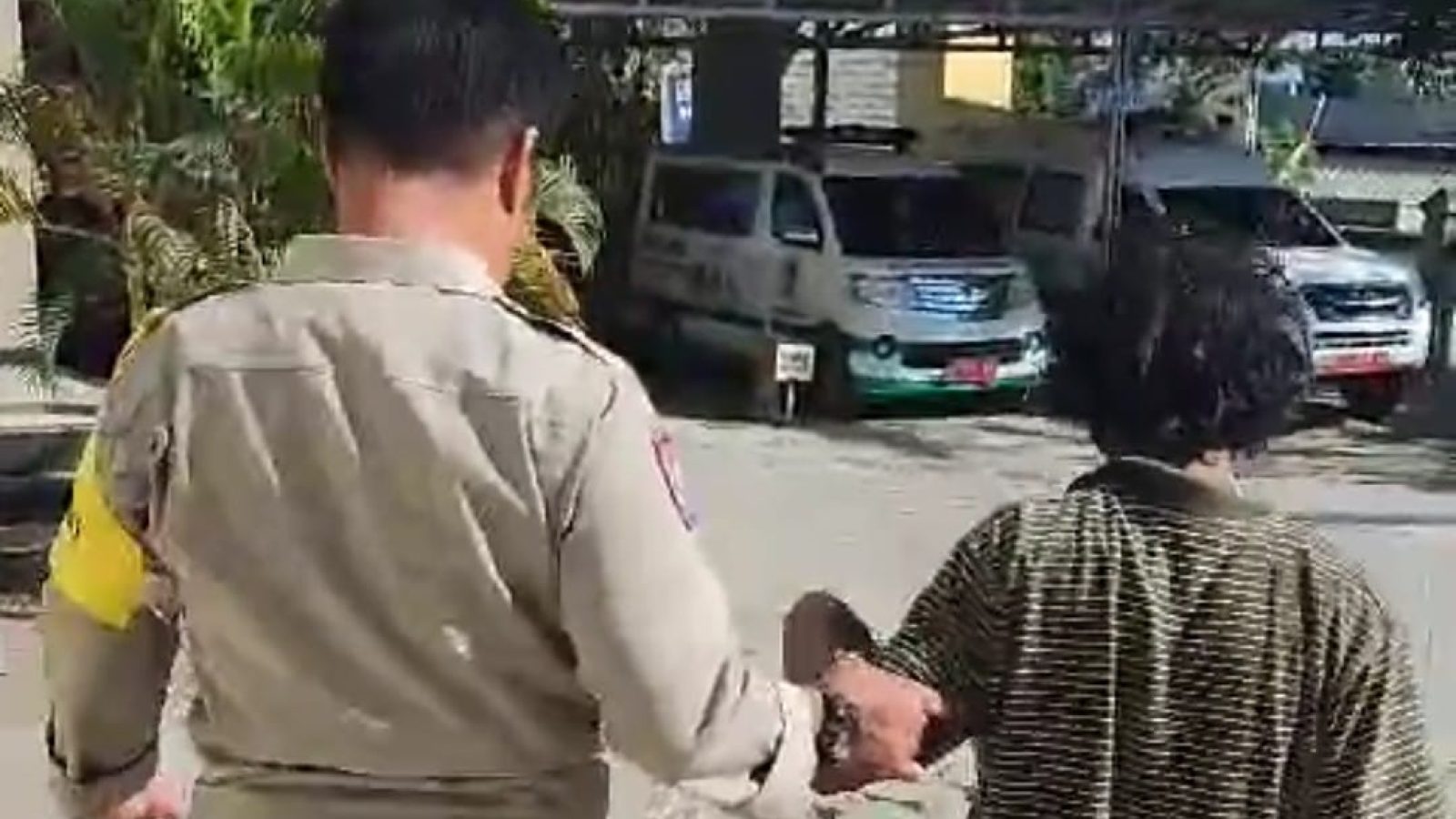 Keluarkan Badik, Pelaku Curamor asal Loteng Babak Belur Diamuk Massa di Lotim ‎