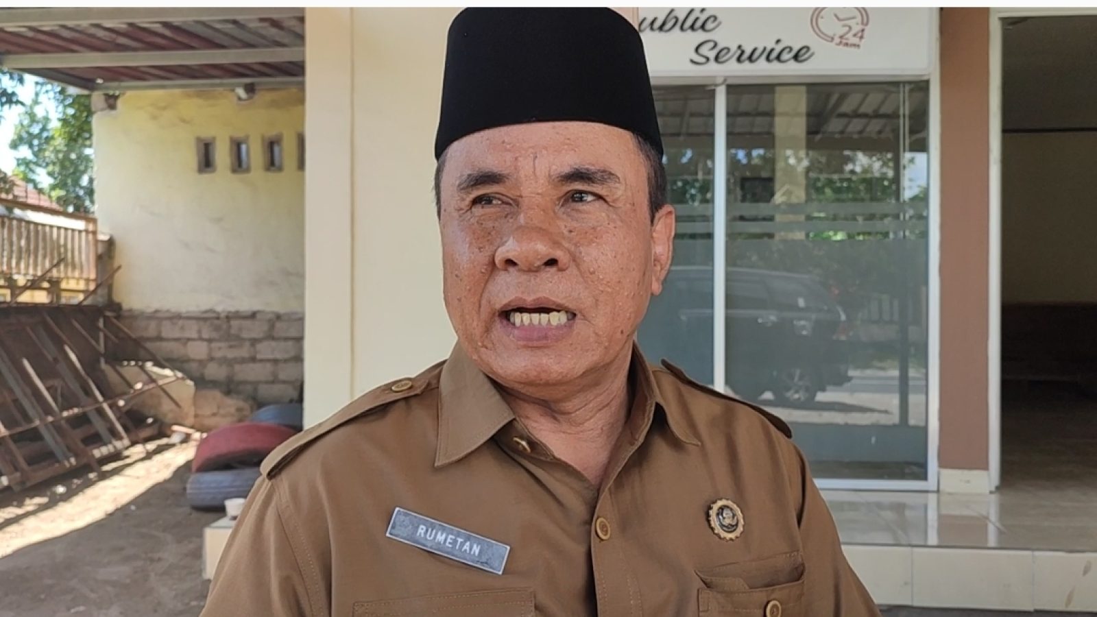 Pemkab Lombok Tengah Sekolahkan 10 Anak Yatim Hingga Kuliah Kedokteran