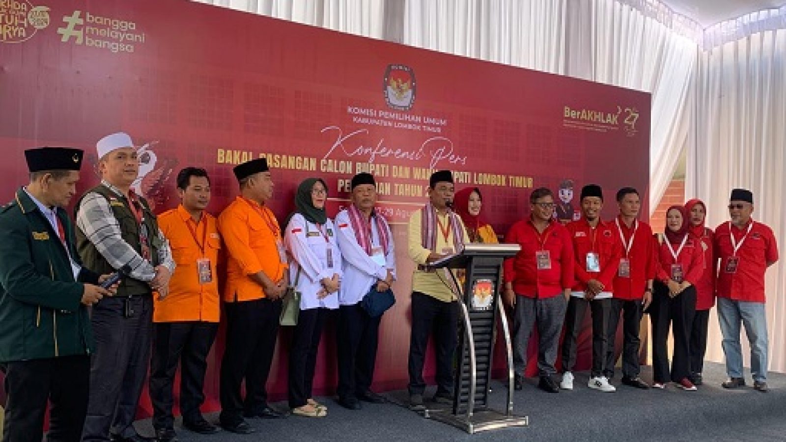 Pasangan Tanwir – HDP Resmi Daftar ke KPU Lombok Timur