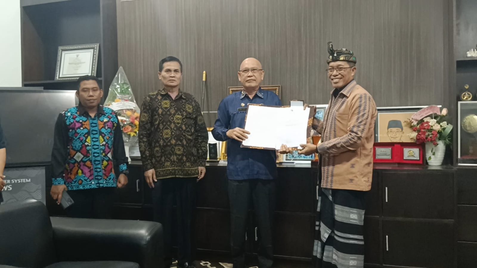 Mendagri Perpanjang Masa Jabatan HM. Juaini Taofik Sebagai Pj Bupati Lombok Timur