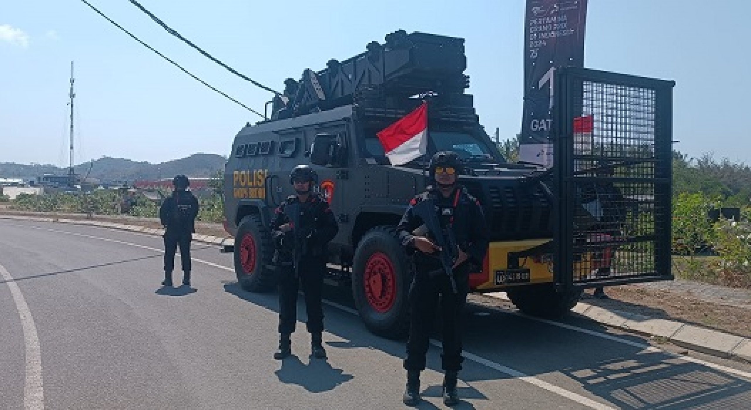  Polda NTB Siagakan Pasukan Brimob di Tujuh Bukit Mandalika di Hari Pertama MotoGP 2024