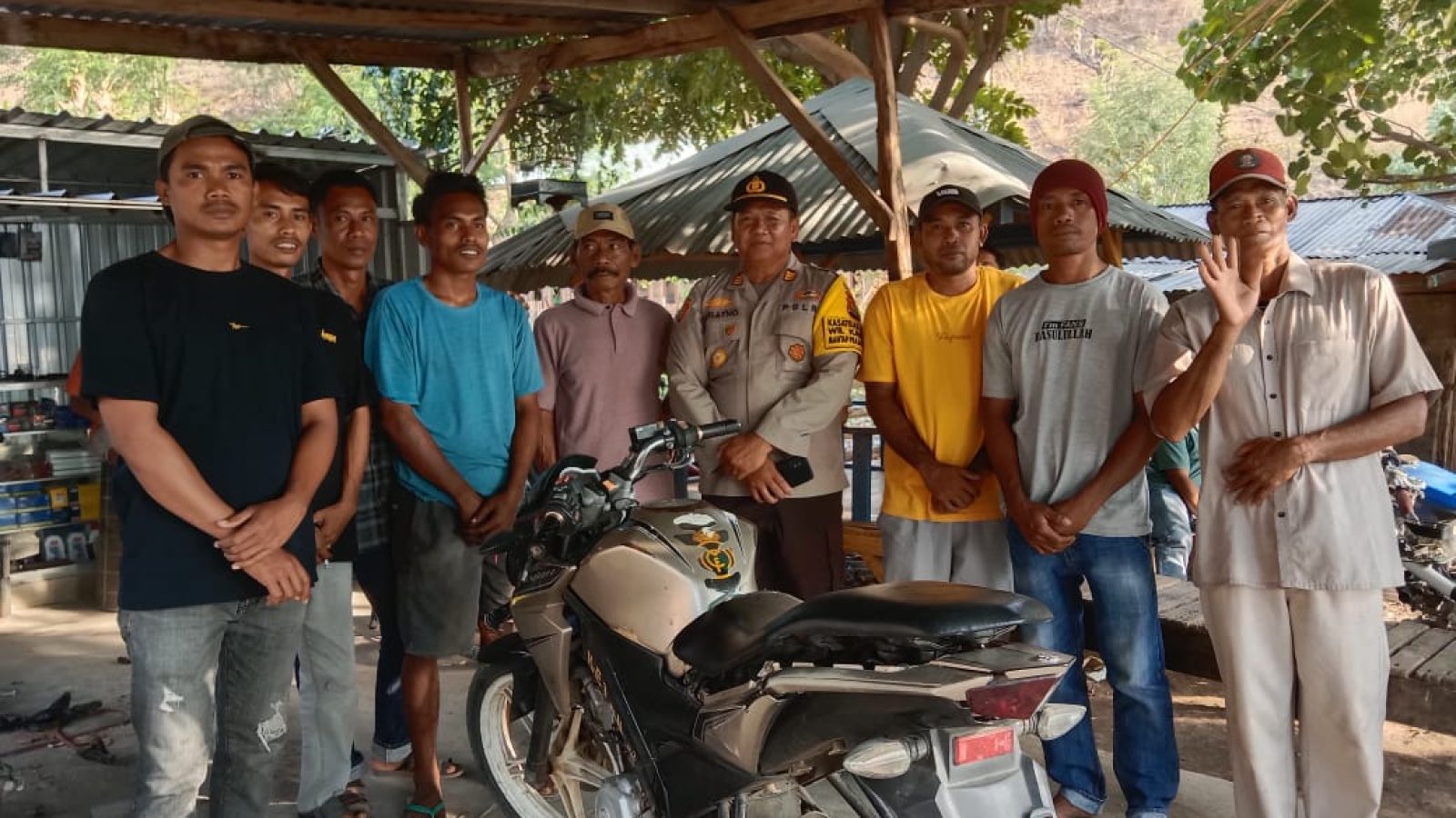 Polres Bima Kota Gelar Jumat Curhat di Desa Nipa, Kecamatan Ambalawi