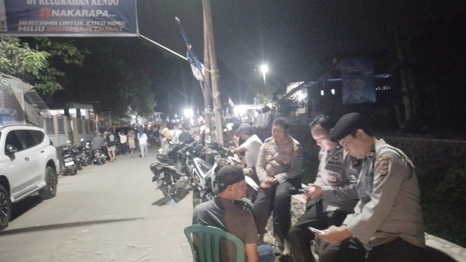 Polsek Kawasan Pelabuhan Bima Amankan Kedatangan Kapal KM. BINAIYA dari Labuan Bajo