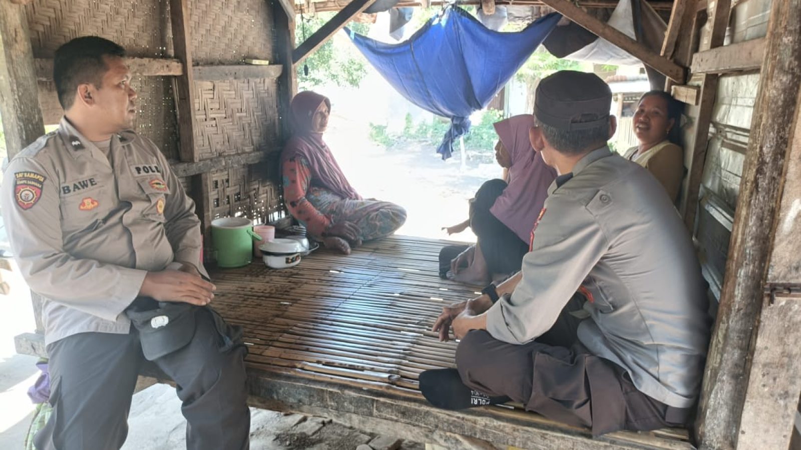 Cipkon, Polisi Sambangi Rumah Warga