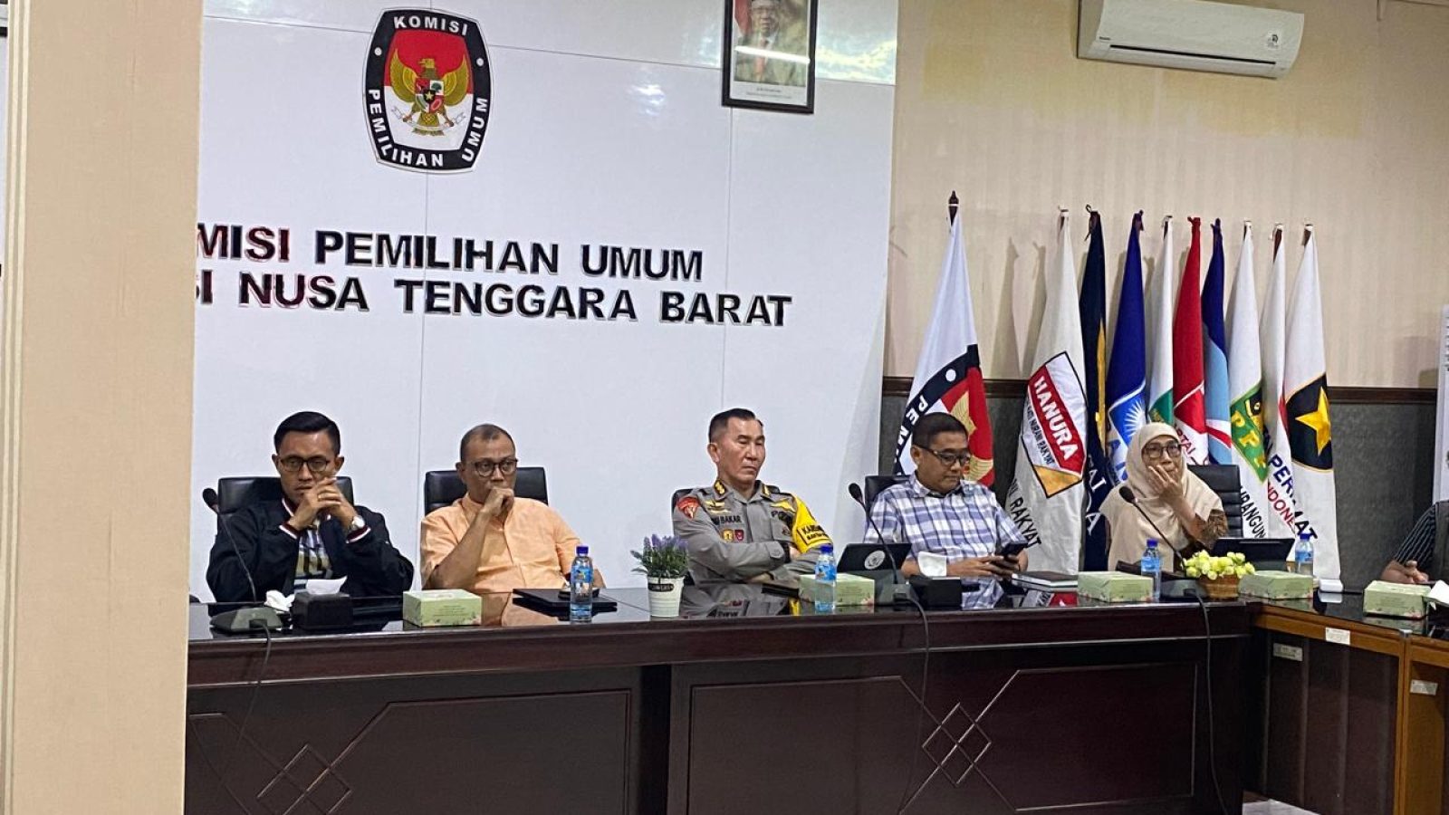 Polda NTB Hadiri Rakor Persiapan Debat Paslon Gubernur dan Wakil Gubernur NTB