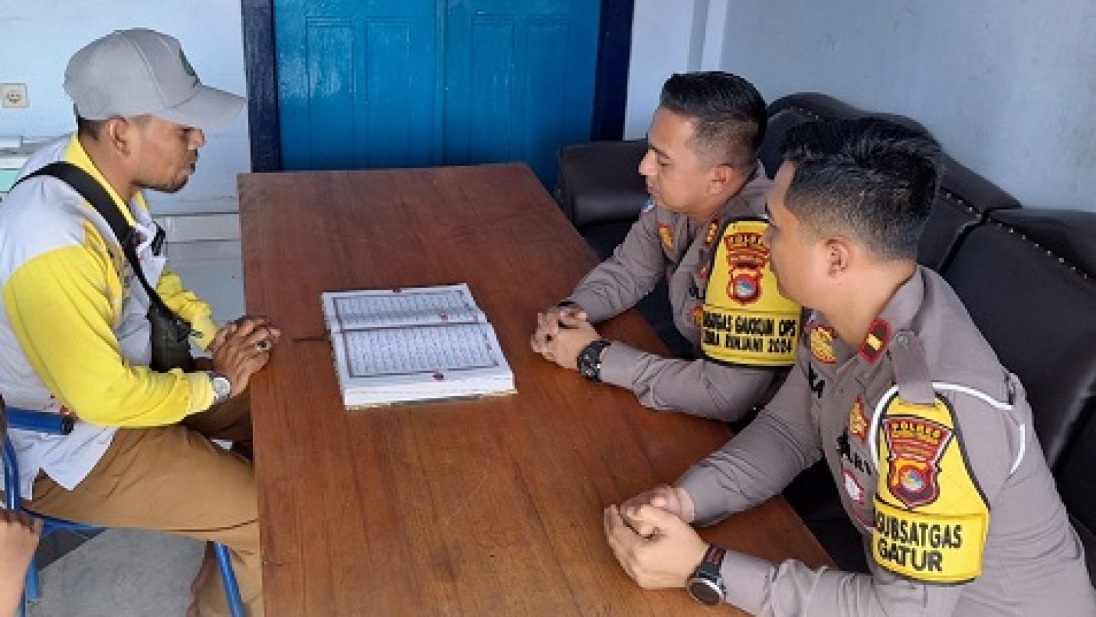 Pelanggar Lalin di Lombok Tengah Dikenai Teguran Syariah Berupa Mengaji