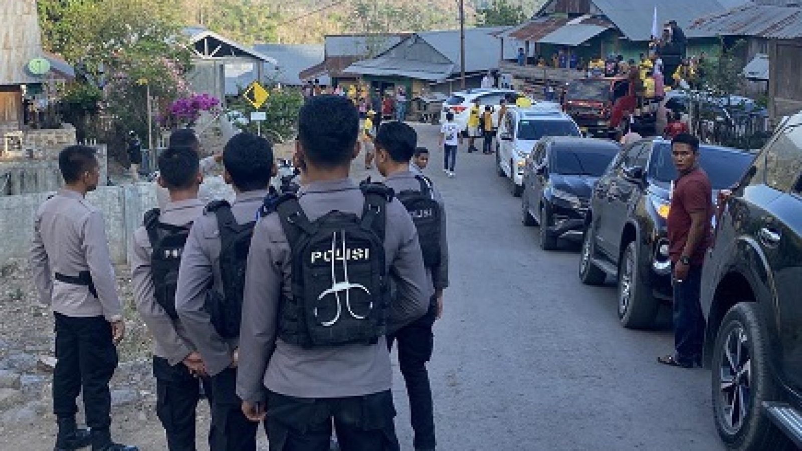 Di  Langgudu, Satgas  OMP Rinjani 2024 Kerahkan Personil Amankan Kampanye Terbuka Paslon Bupati 