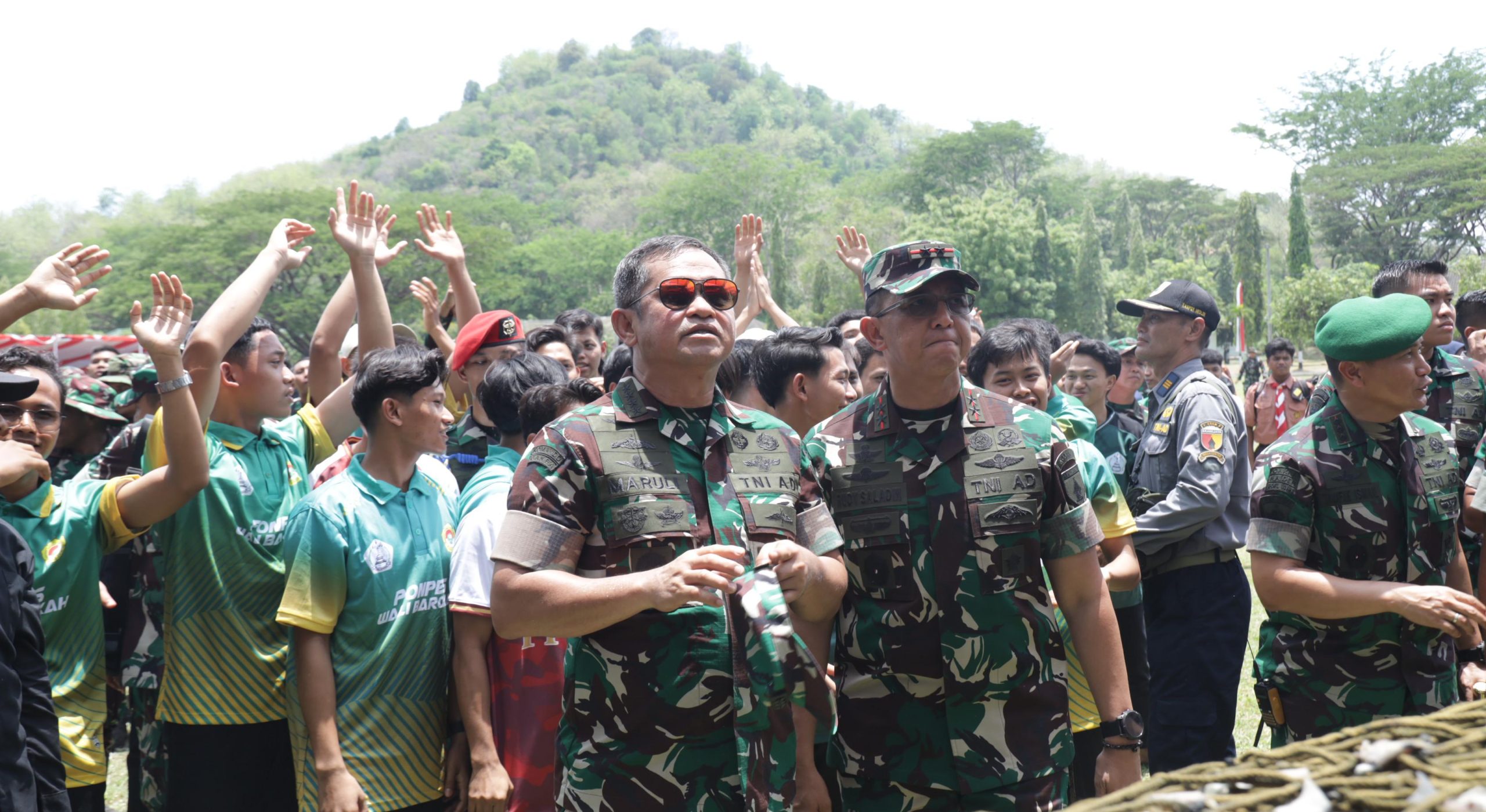 Mayjen TNI Rudy Saladin Dampingi KSAD Tutup TMMD ke-122 di Kediri