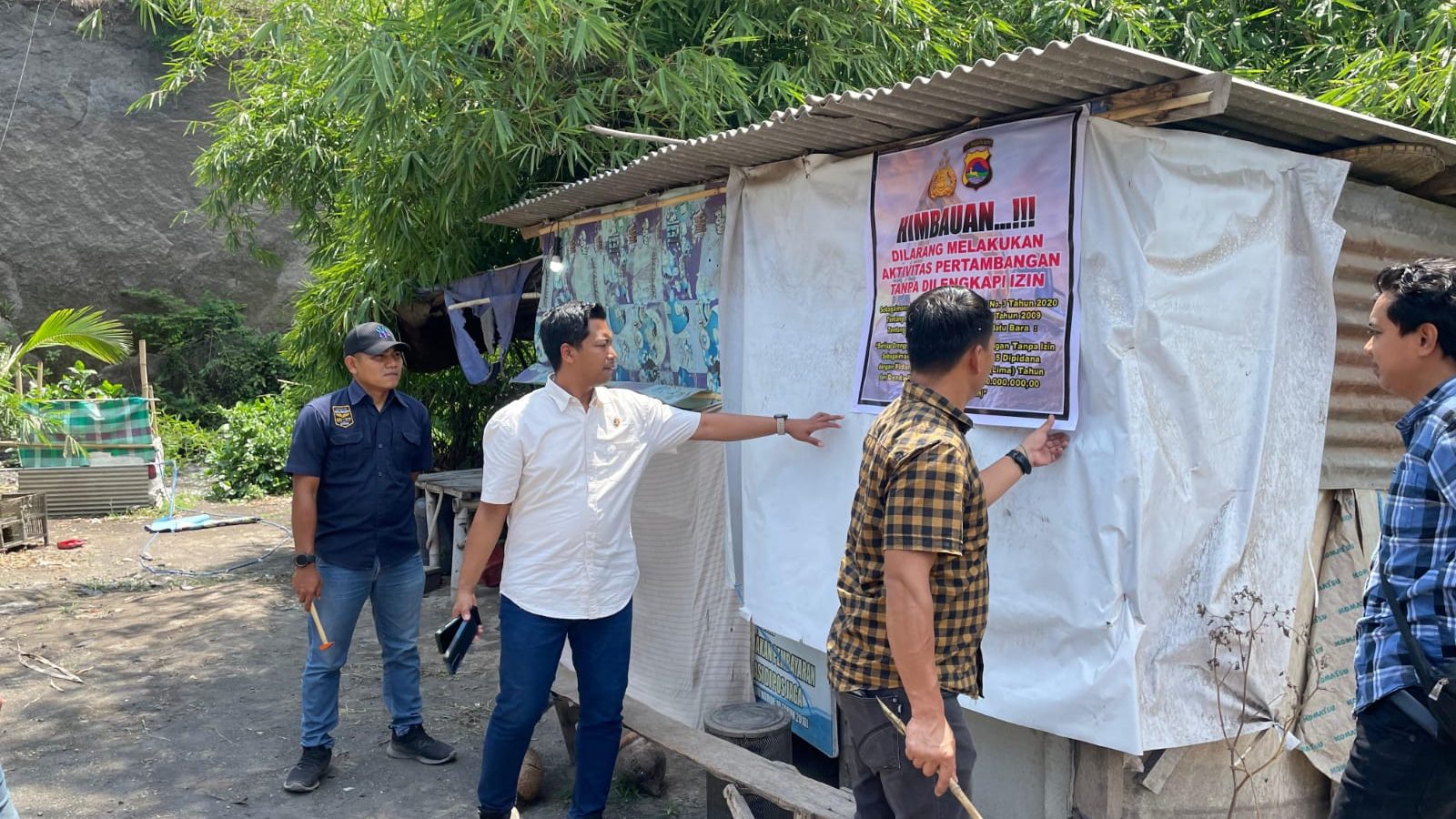 Polisi Tutup Tambang Ilegal di Lombok Timur