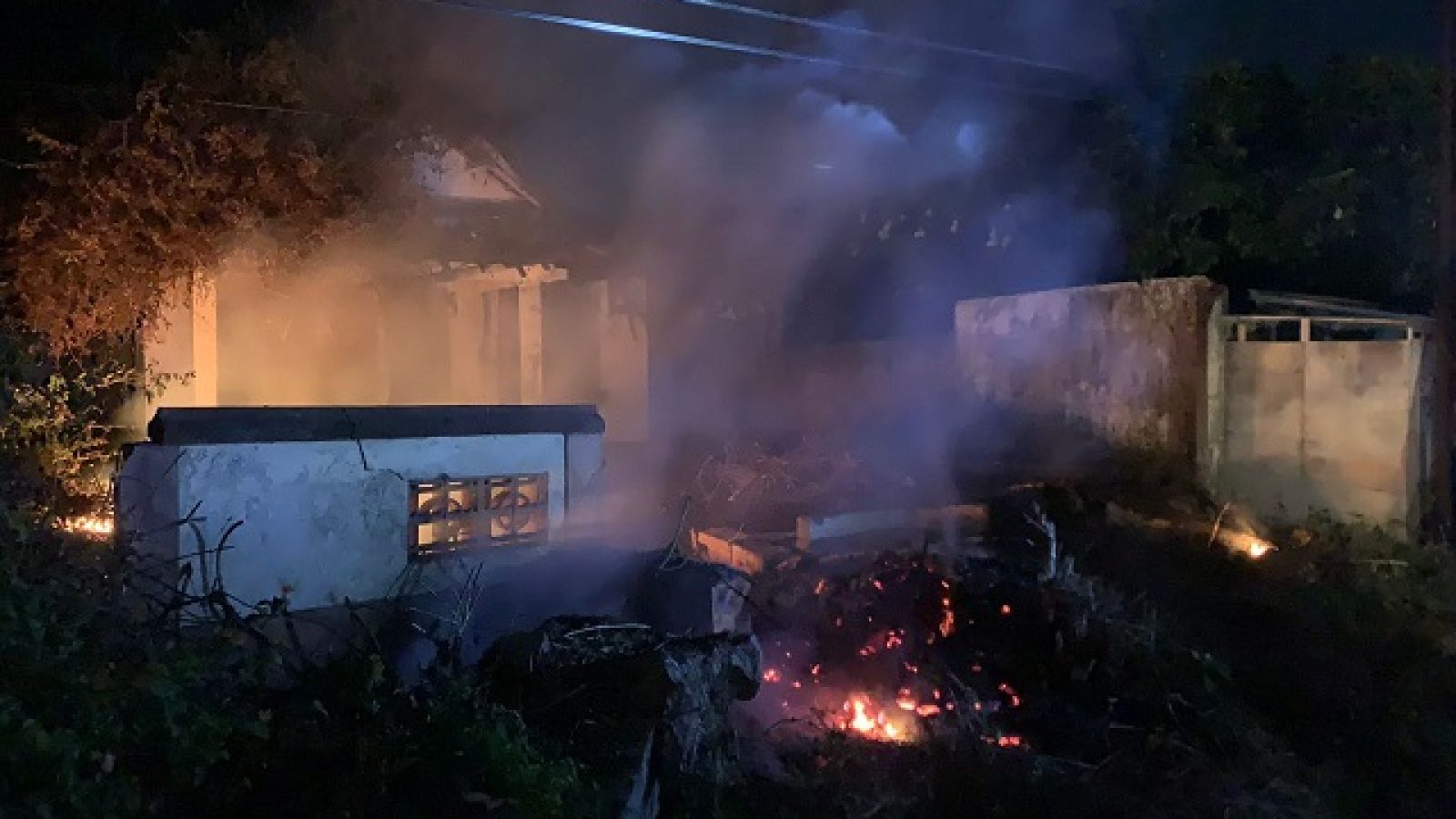 Kebakaran di Desa Selengen, Polsek Kayangan Pastikan Tidak Ada Korban Jiwa