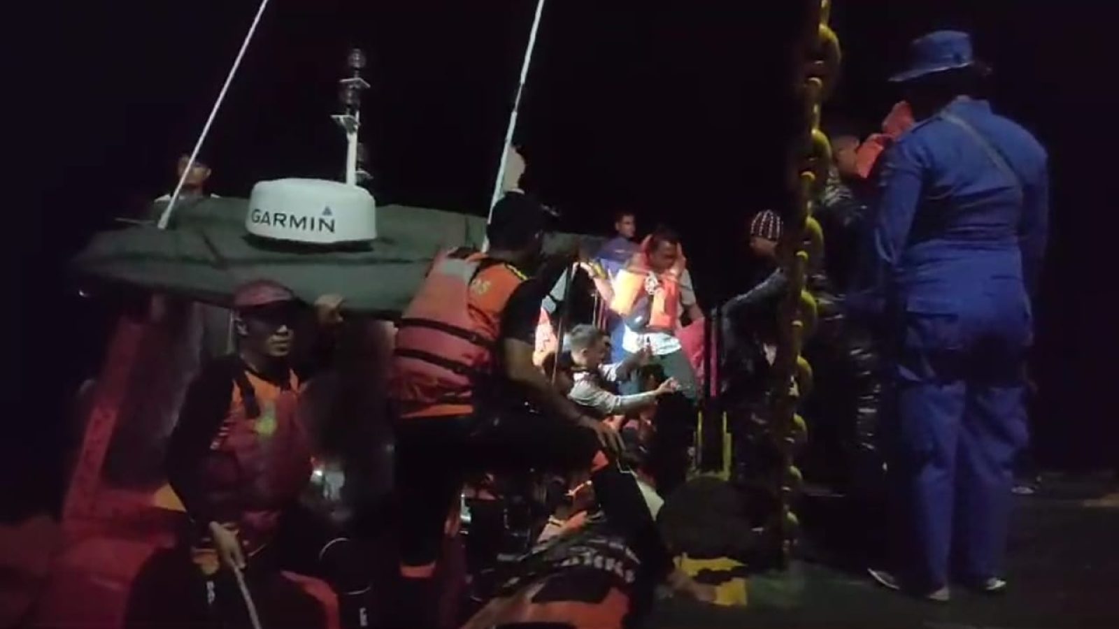 Kapal Kandas, Seluruh Penumpang Dievakuasi Dengan Selamat