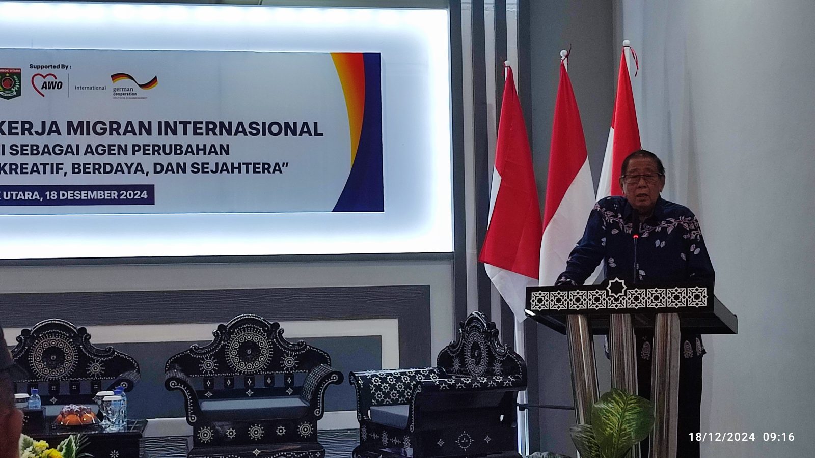 Hari Migran Internasional, Bupati KLU : Jangan Sampai Melakukan Proses “Gelap-gelapan”