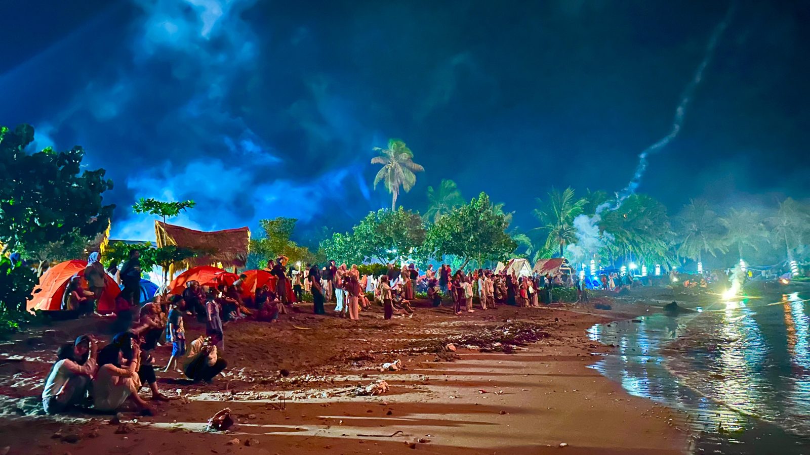 Serunya Perayaan Tahun Baru di Sunrise Land Lombok Labuhan Haji