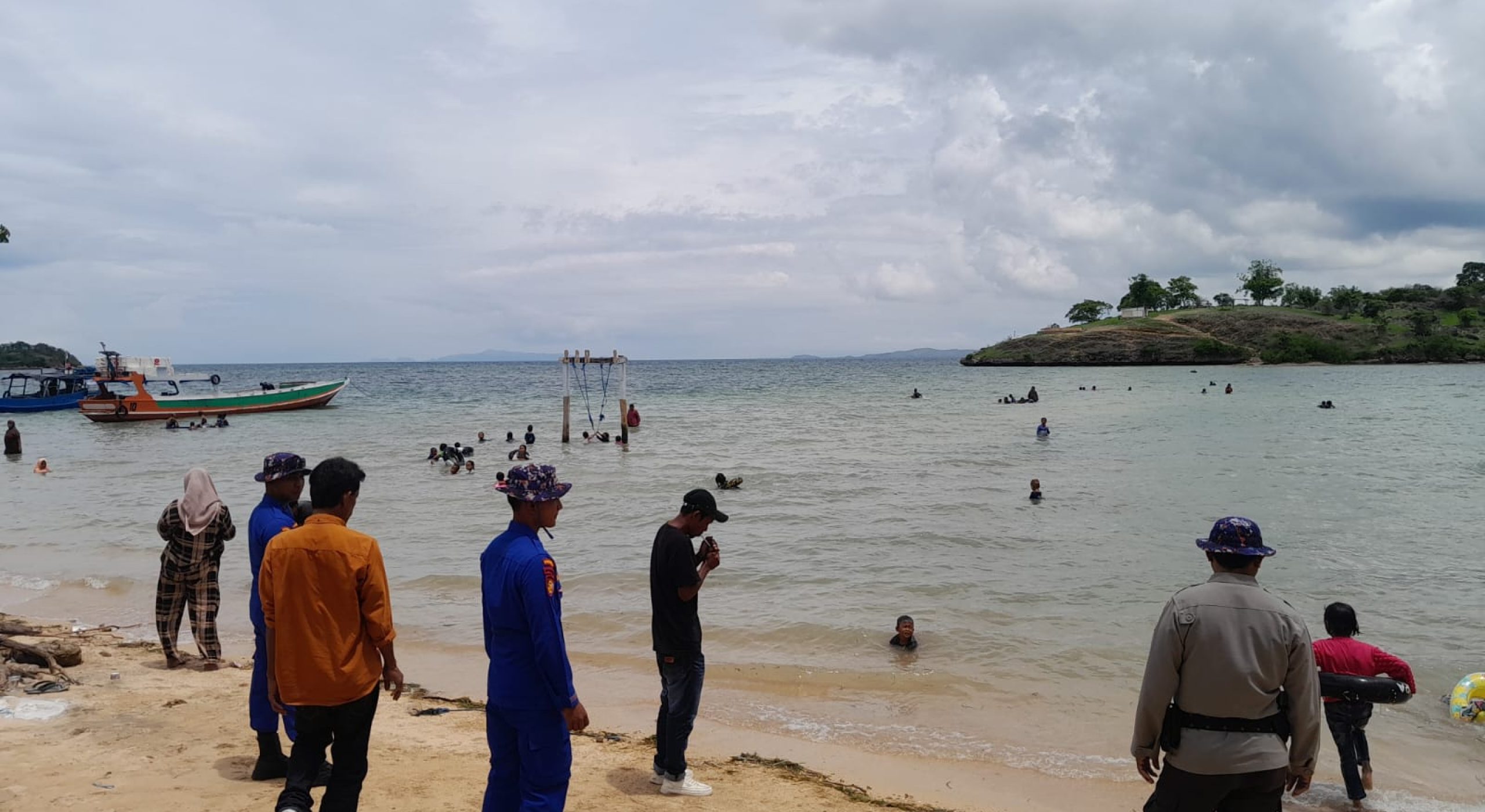 Sat Polairud Polres Bima Kota Gelar Patroli Wisata Bahari