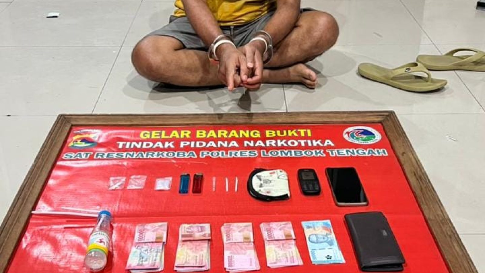 Pria Diduga Pengedar Sabu di Kecamatan Jonggat Digelandang Polisi