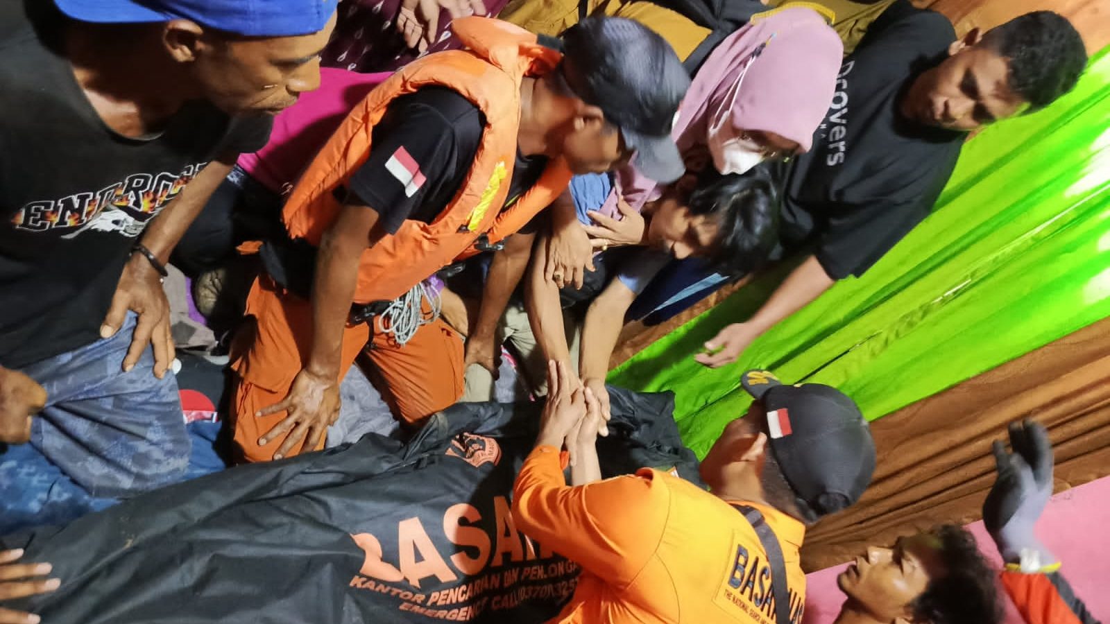 Tim SAR Berhasil Evakuasi Jenazah Korban Banjir di Dompu