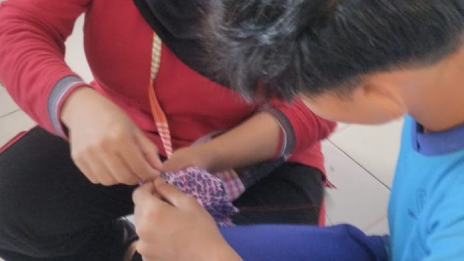 Kisah Guru Abiba, 17 Tahun Mengajar di Pulau Terluar Lombok Timur