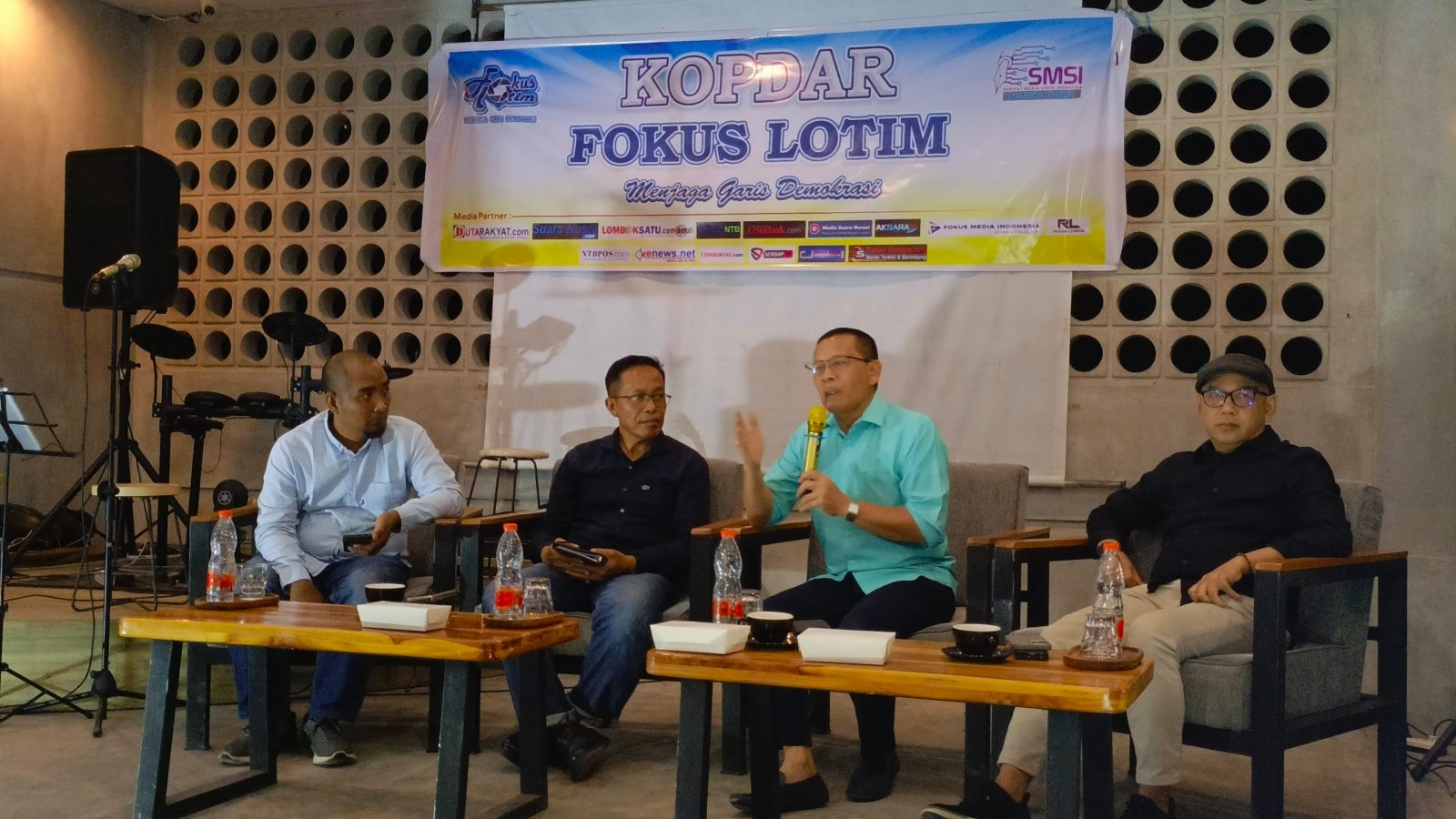 Fokus Lotim dan SMSI Lombok Timur Gekar Diskusi Songsong Kepemimpinan Baru