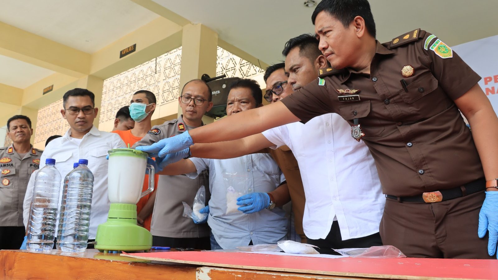 Polres Loteng Musnahkan Narkoba Hasil Pengungkapan Jaringan Antar Provinsi.
