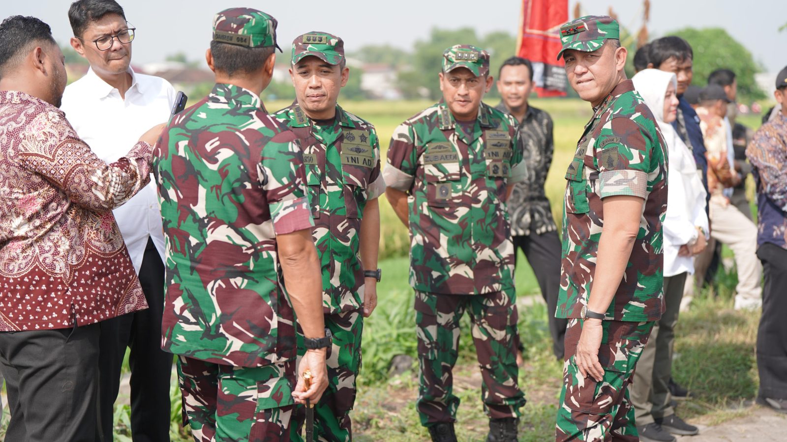 Mayjen TNI Rudy Bakal Jawab Keluhan Keluhan Petani di Gresik