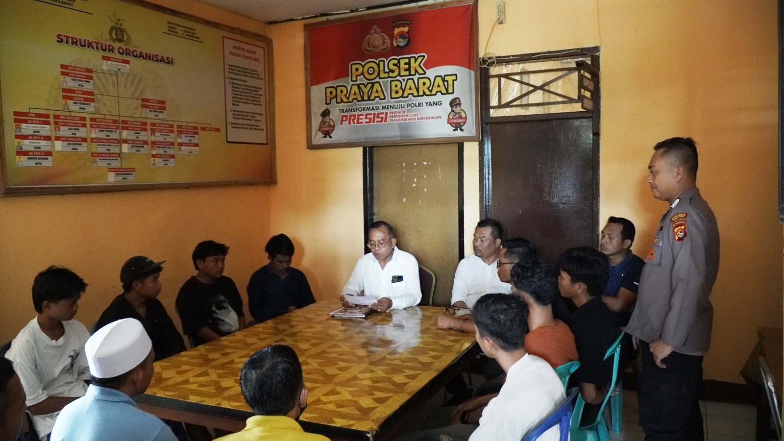 Polres Loteng Mediasi Kelompok Pemuda yang Saling Ancam di Medsos