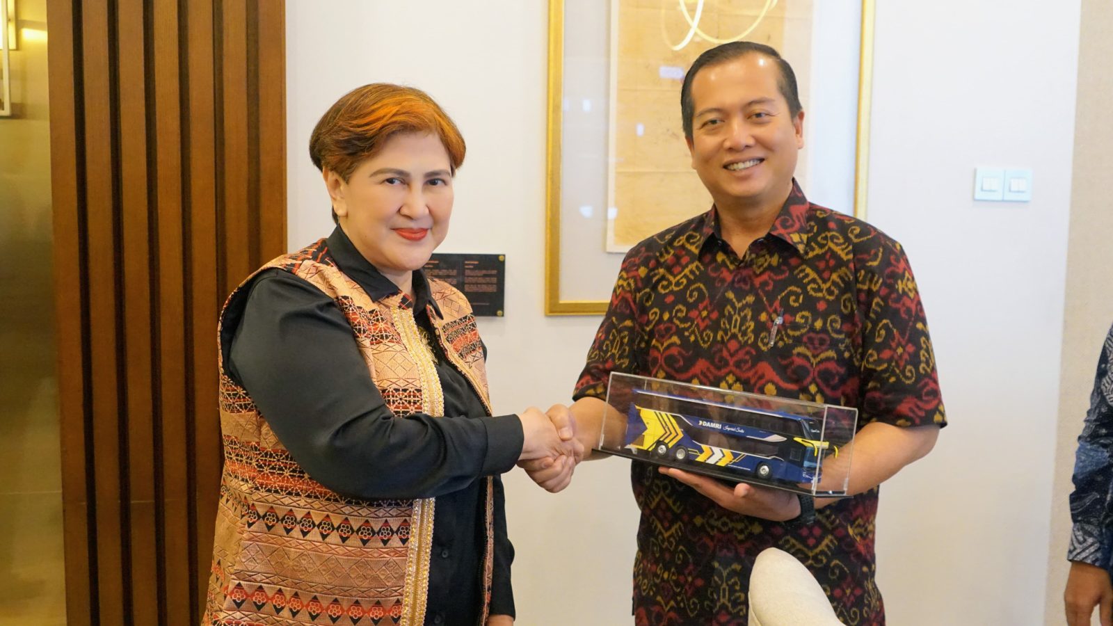 Audiensi Dengan Dirut Air Asia Indonesia Dukung Konektivitas ke NTB