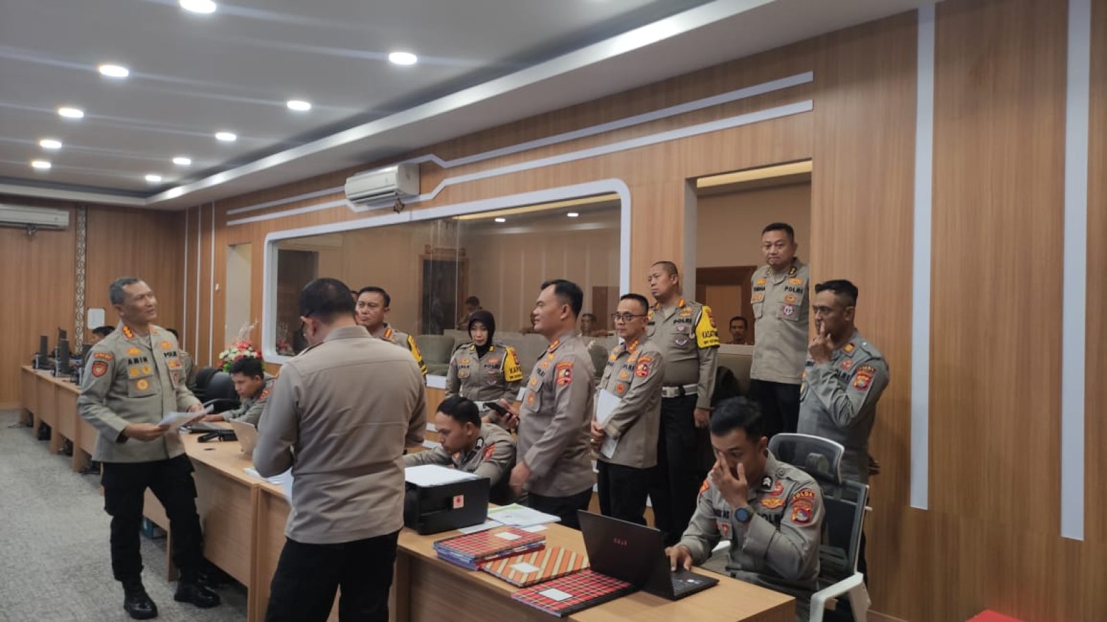 Tim Supervisi Mabes Polri Pantau Langsung Operasi Ketupat Rinjani 2025 di Polda NTB