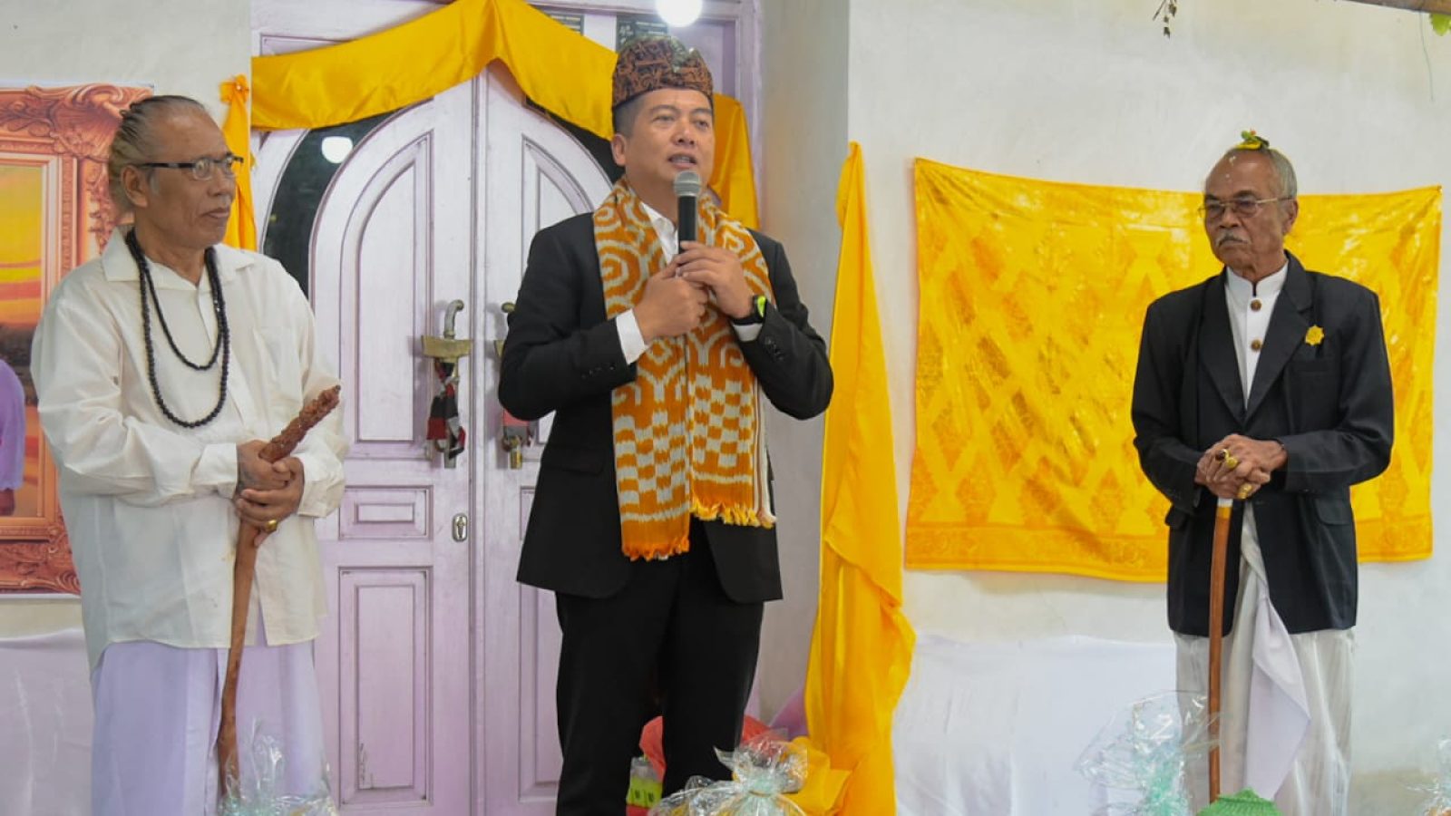 Hadiri Upacara Rsi Yadnya Padiksan, Gubernur NTB Harap Bertambahnya Sulinggih Beri Getaran Spiritual