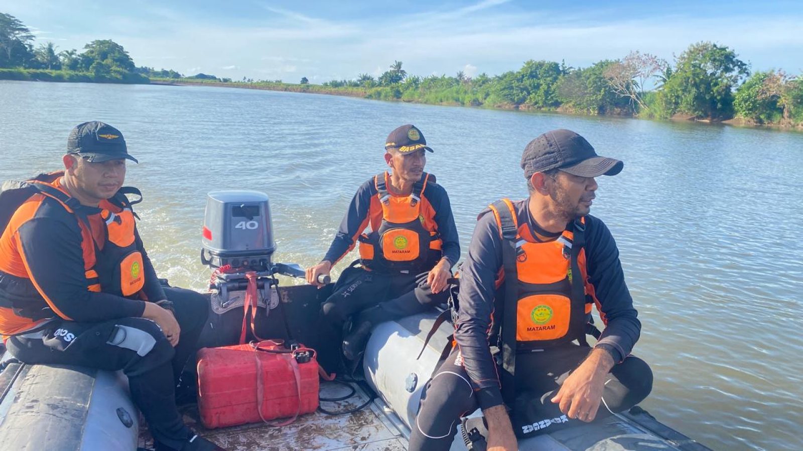 Tim SAR Temukan Korban Tenggelam di Sungai Pada Suka Sumbawa