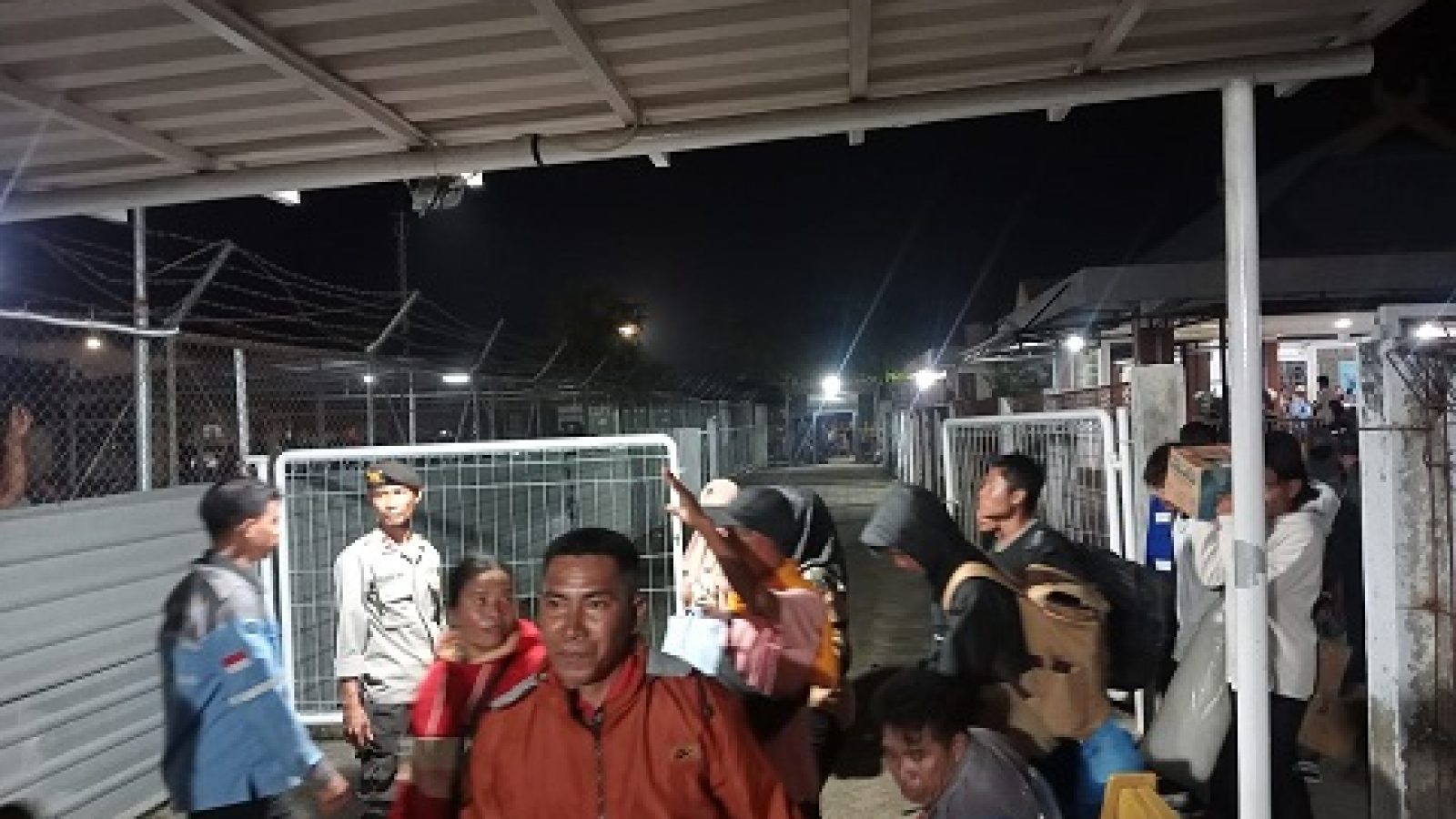 Polsek Kawasan Pelabuhan Laut Bima Gelar Pengamanan Embarkasi dan Debarkasi