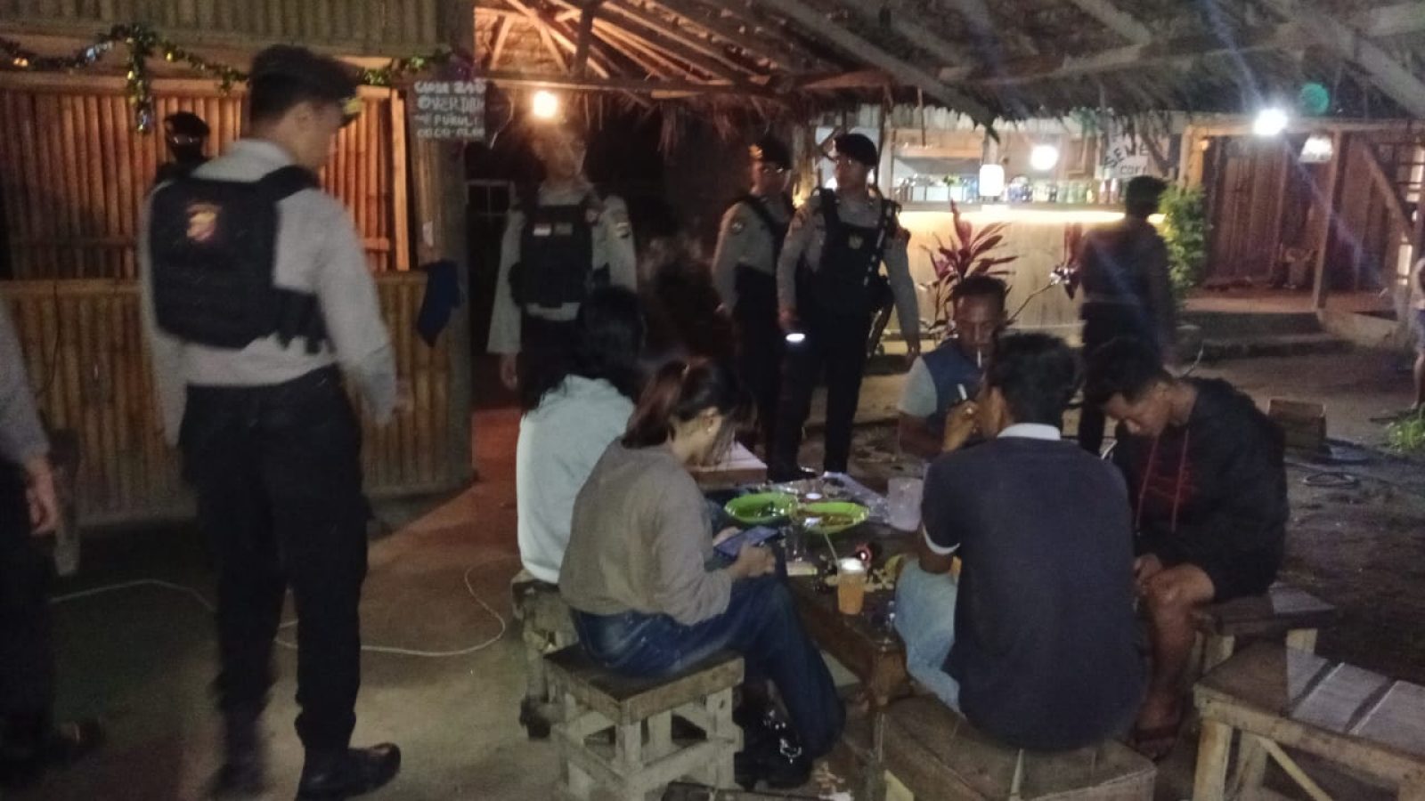 Aksi Joget ngebor sambil Pesta Miras Viral di Medsos