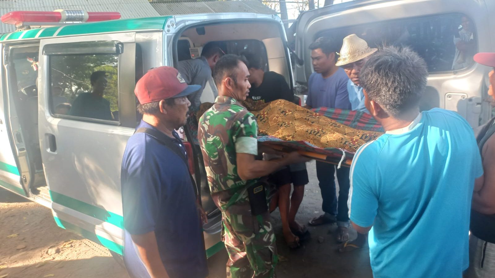 Geger Mayat Pria Ditemukan di Pantai Rambang Lombok Timur