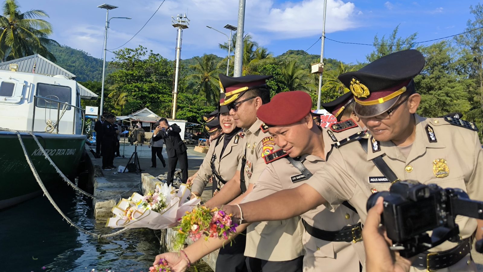 Polres Lombok Utara Gelar Upacara Tabur Bunga Sambut Hari Bhayangkara ke-79
