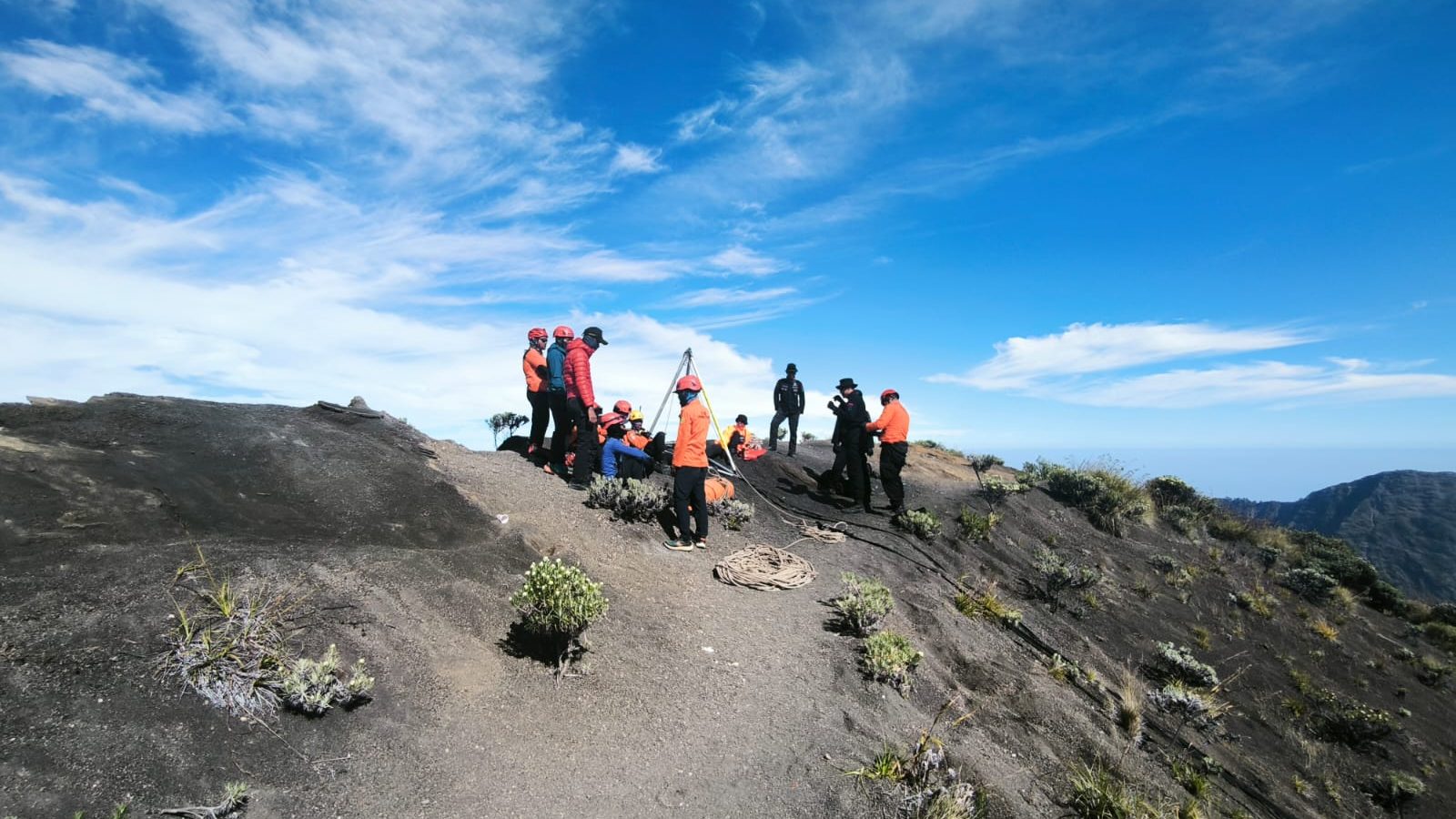 Golden Time Menipis, Polda NTB Pastikan Upaya Maksimal Evakuasi Pendaki Brasil di Rinjani