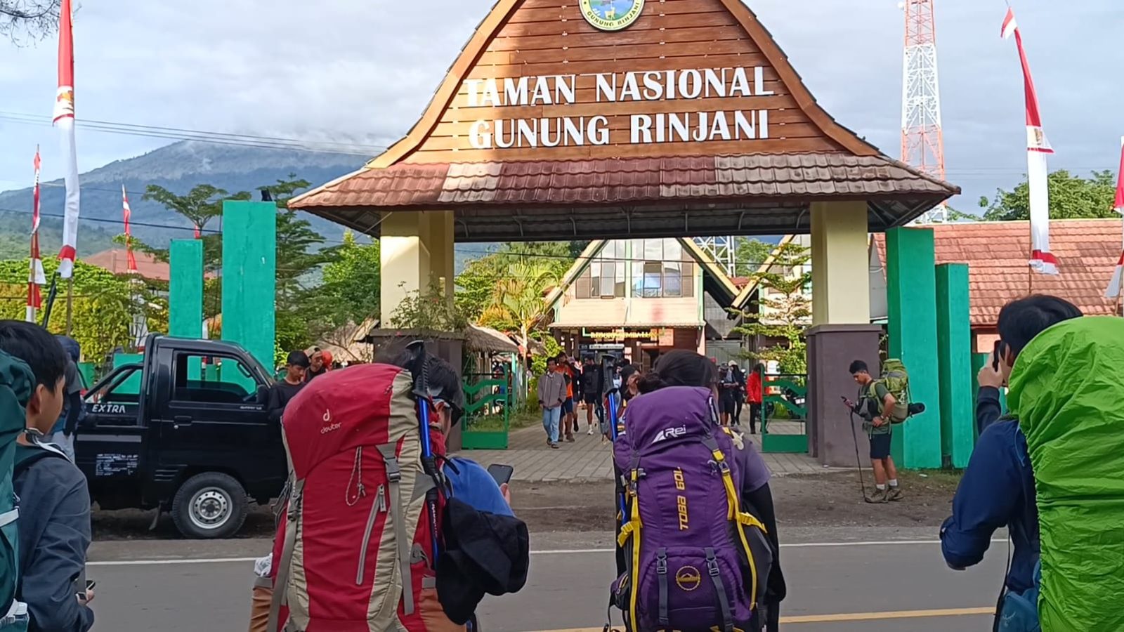 Sempat Ditutup Saat Proses Evakuasi WNA Brasil, Kini Pendakian Rinjani Kembali Dibuka